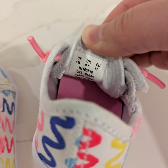 Adorable Keds For Newborn Baby - Picture 7 of 7